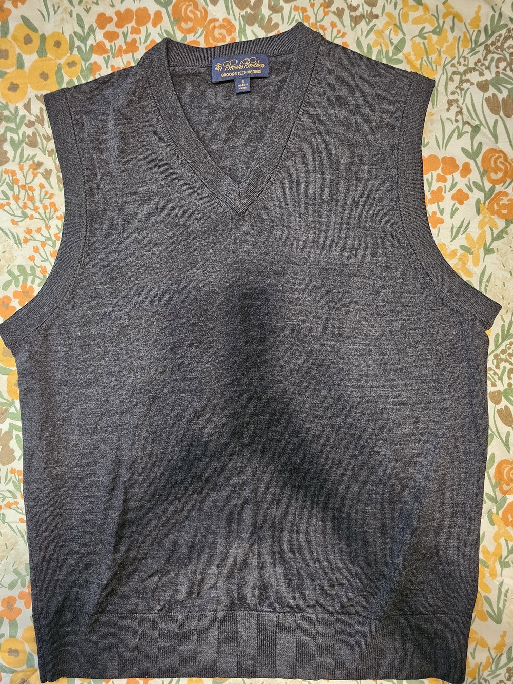 Brooks Brothers Men's Merino Wool V-Neck Sweater Vest